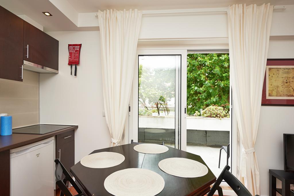 Villa Lunae - Sintra Flats ภายนอก รูปภาพ