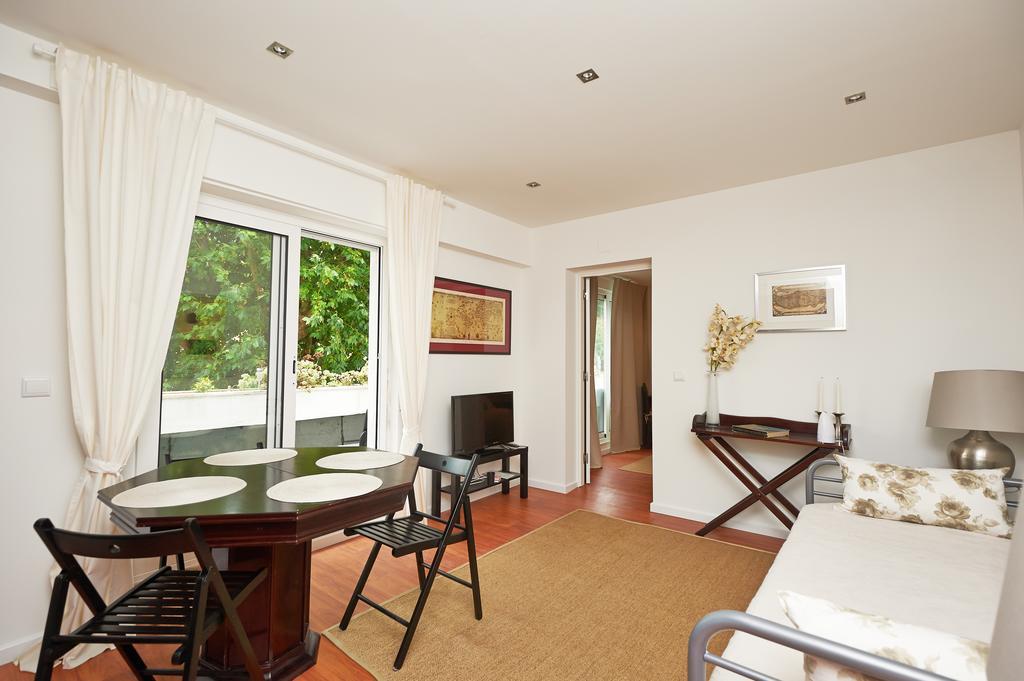 Villa Lunae - Sintra Flats ภายนอก รูปภาพ